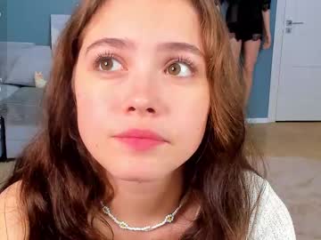 kissiekat - Live now on Chaturbate