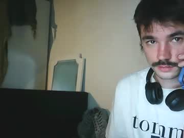 cheeky_bi_kiwi