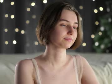 approche_toi_petite - Live now on Chaturbate