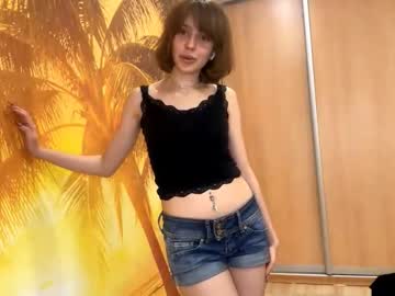 lil_glow - Live now on Chaturbate