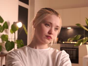 rivagosnell - Live now on Chaturbate