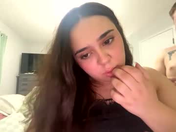 layaslittlelibrary - Live now on Chaturbate