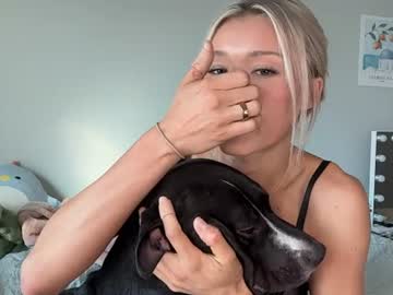 xoxoamberr - Live now on Chaturbate