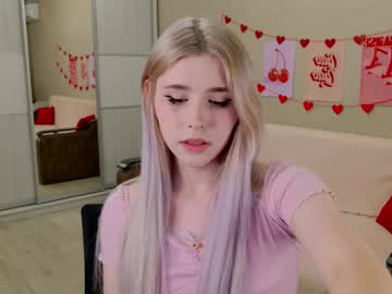 Cam for your_tender_doll