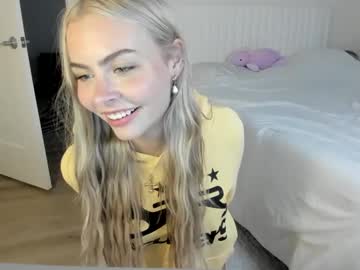 Cam for ariah_is_blonde