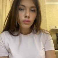 CeyaLier - Live now on Stripchat