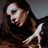 Crystallana - Live now on Stripchat