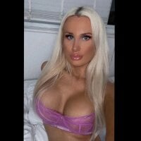 ChloeFerrari - Live now on Stripchat