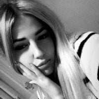 Aishha_ - Live now on Stripchat