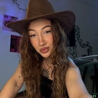 Sayluna - Live now on Stripchat