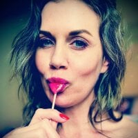 MaiseKnox - Live now on Stripchat