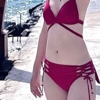 LunaKissing - Live now on Stripchat