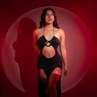 Quiinn_bx - Live now on Stripchat