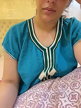 Bold-arabic-vibes - Live now on Stripchat
