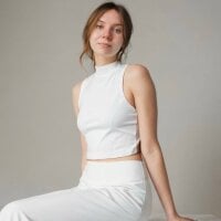 KarriBrownd - Live now on Stripchat