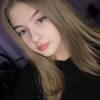 farah-36 - Live now on Stripchat