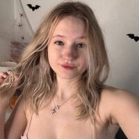 MaydaFoulk - Live now on Stripchat