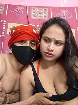 Seducing_couple - Live now on Stripchat