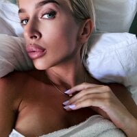 Saradiamond1 - Live now on Stripchat