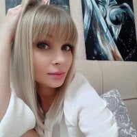 ThalinaFlame - Live now on Stripchat