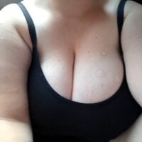 Katy2323 - Live now on Stripchat