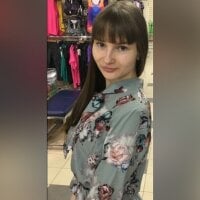 KiraGoldens - Live now on Stripchat