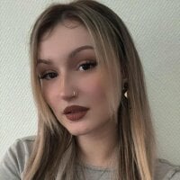 Anaayss_ - Live now on Stripchat