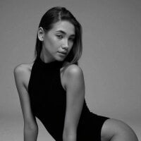 LizbethGee - Live now on Stripchat