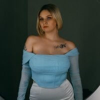 DianeMills - Live now on Stripchat