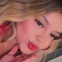 lunablossom_ - Live now on Stripchat