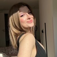 Mia-Minou - Live now on Stripchat