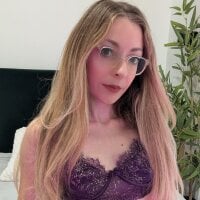 Luna_Riva - Live now on Stripchat