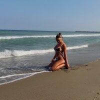 KirstieVegas - Live now on Stripchat