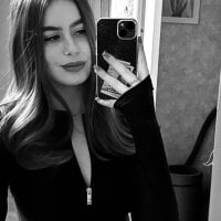 Soyyyaa - Live now on Stripchat