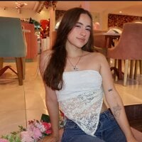 Goodlatin_girls - Live now on Stripchat