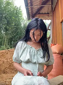 LylyOx9 - Live now on Stripchat