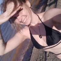 Djessi_DI - Live now on Stripchat